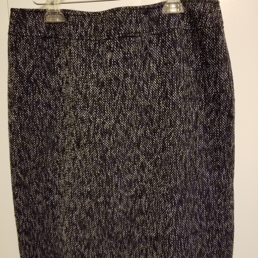 Tahari skirt suit - Picture 4 of 7